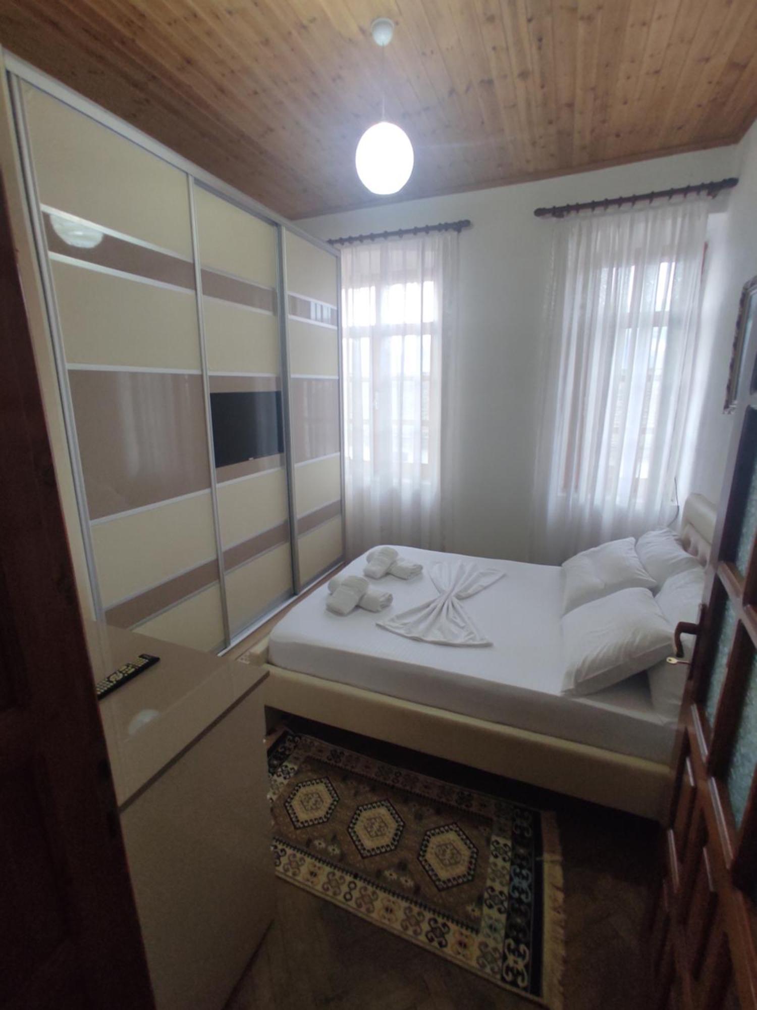 Xheison Apartment Gjirokaster Exterior photo