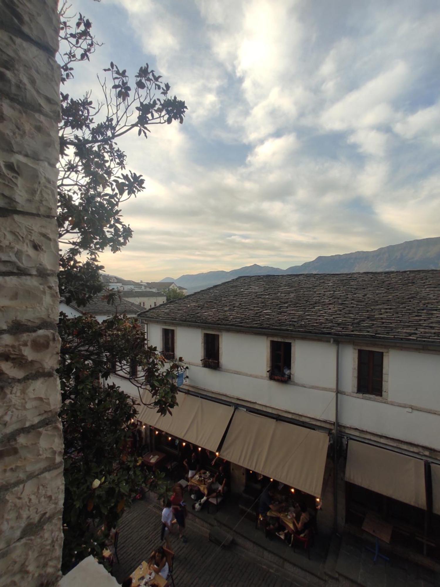 Xheison Apartment Gjirokaster Exterior photo