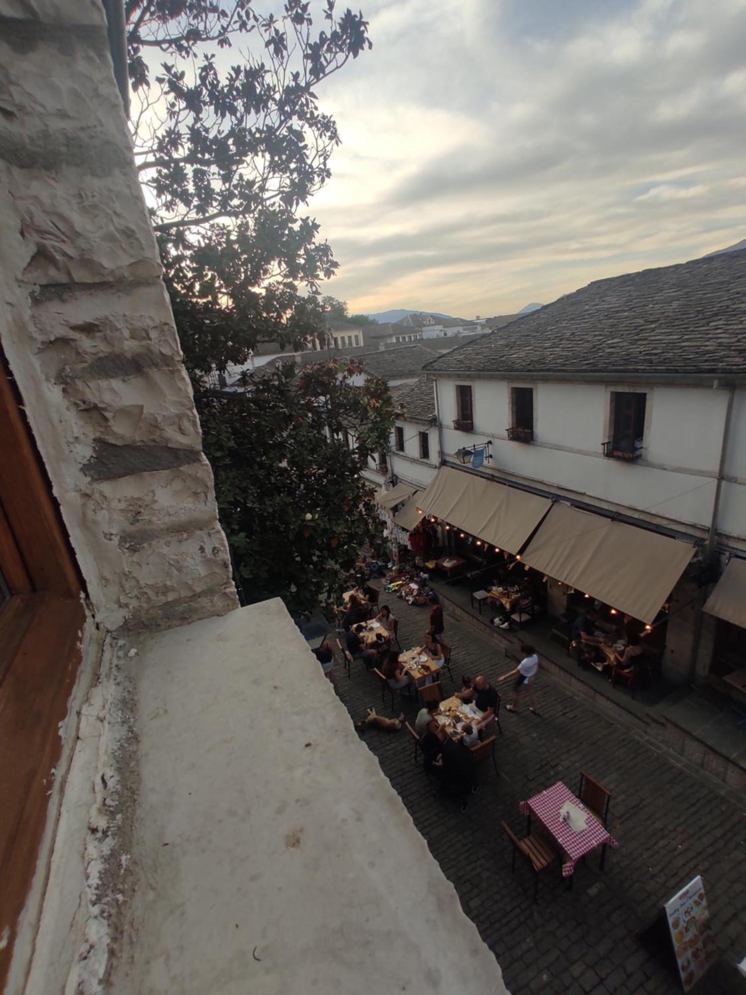 Xheison Apartment Gjirokaster Exterior photo