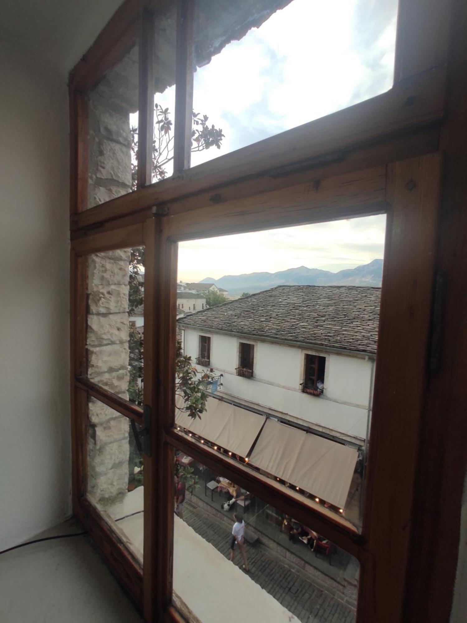 Xheison Apartment Gjirokaster Exterior photo